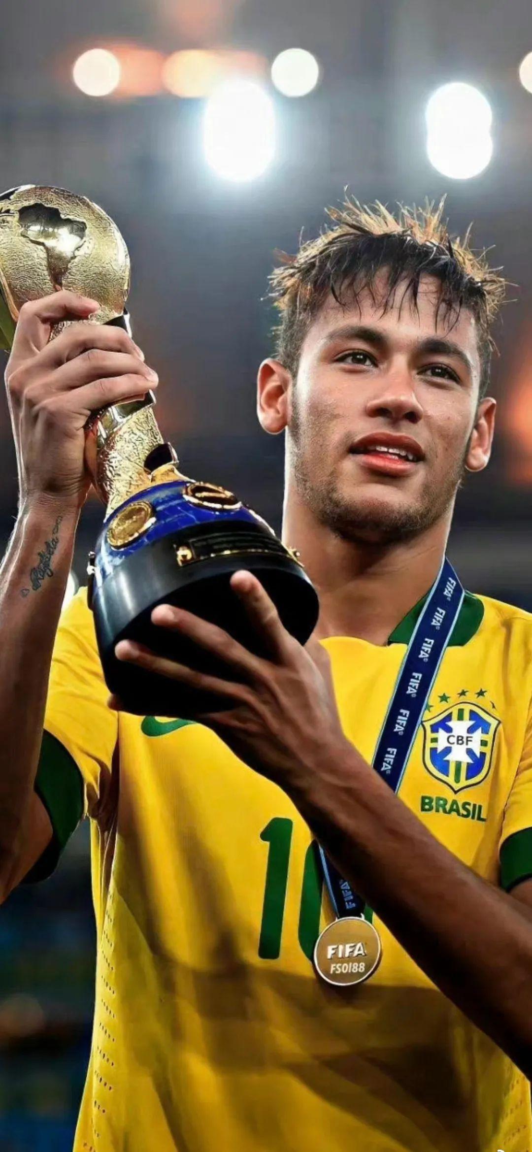 迪拜网球公开赛:梅德韦杰夫6比2轻取鲁布廖夫 三星期内连夺三冠