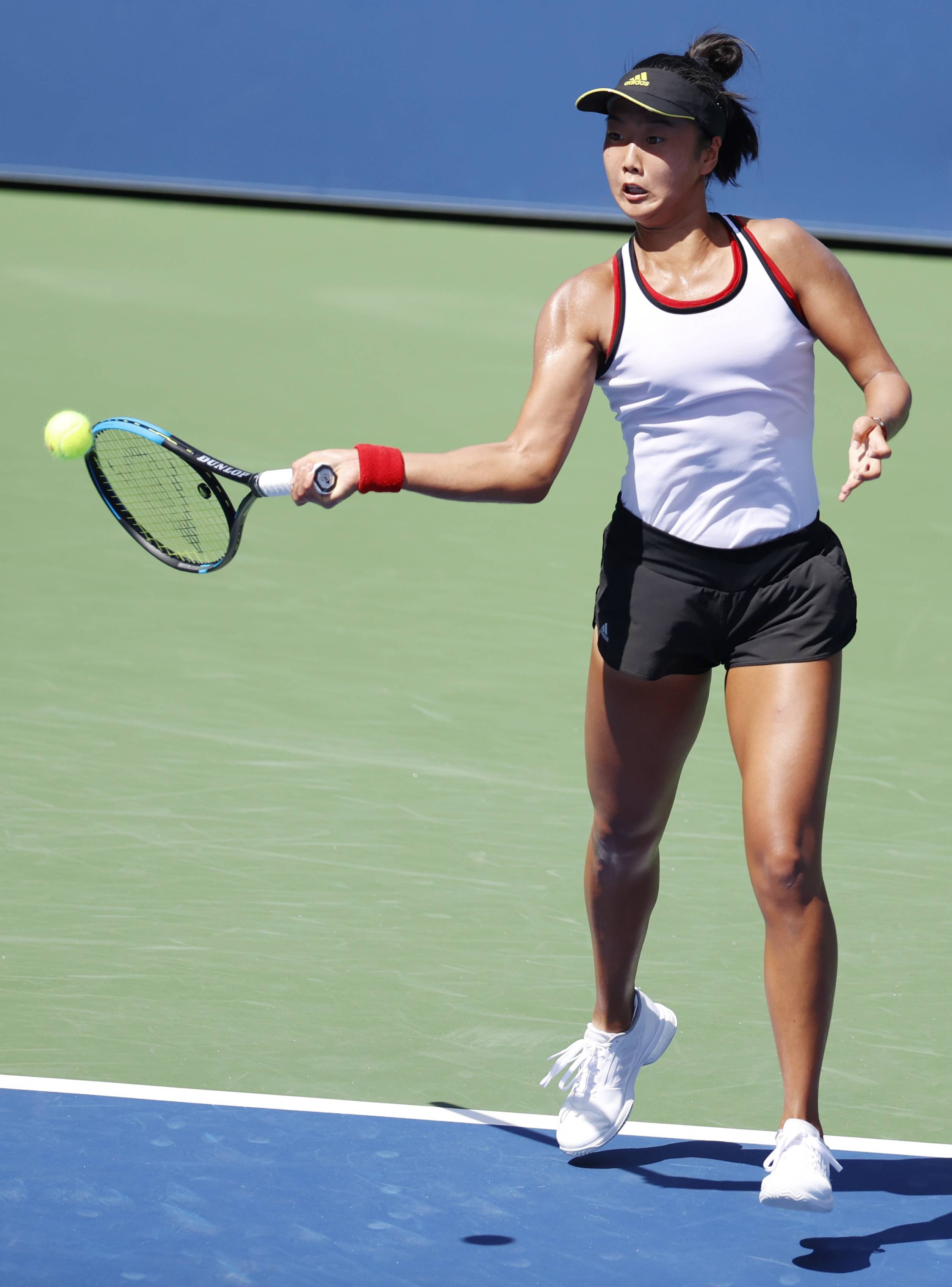 并在防守端 并在防守端