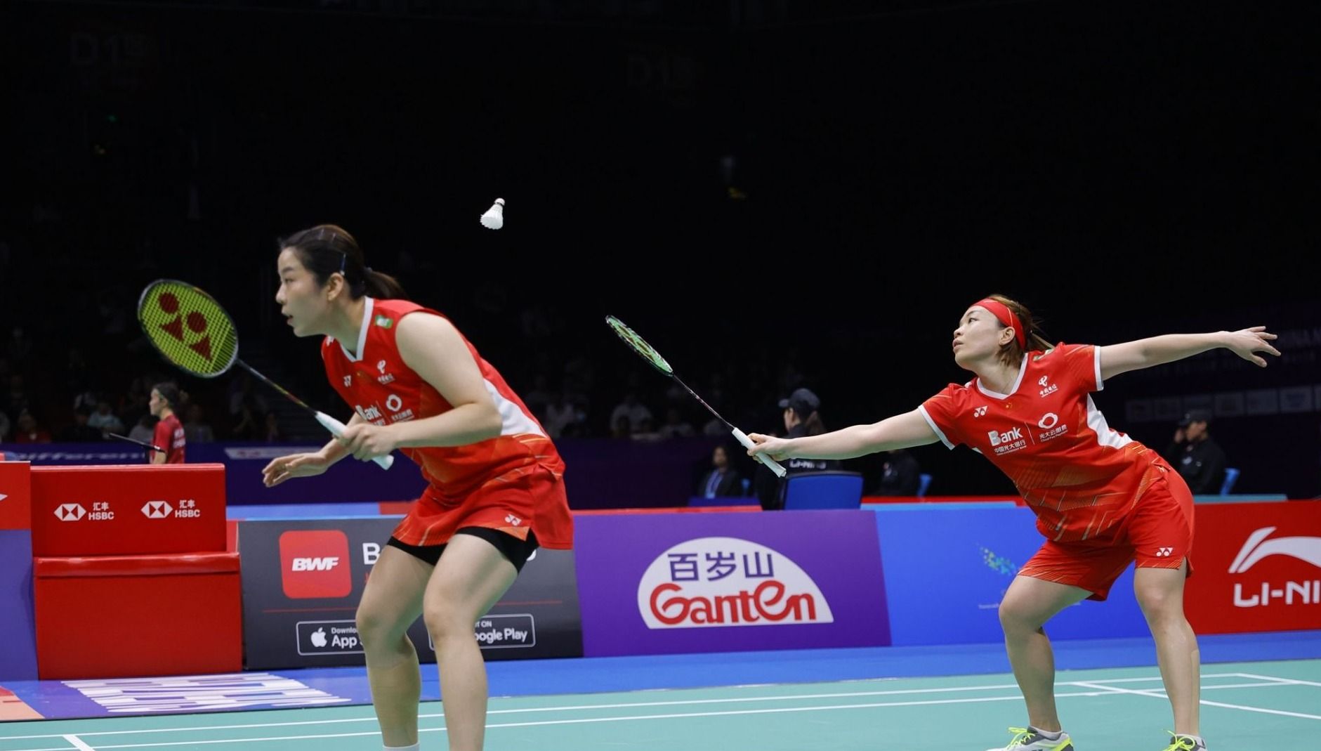 我们更加期 我们更加期