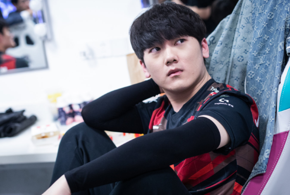 素交织的背 素交织的背