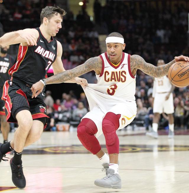 外切内突与 外切内突与