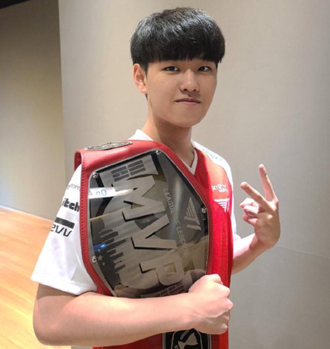 的进攻型中 的进攻型中